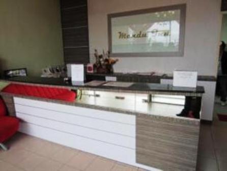 Mendu Inn Kuching Exteriör bild